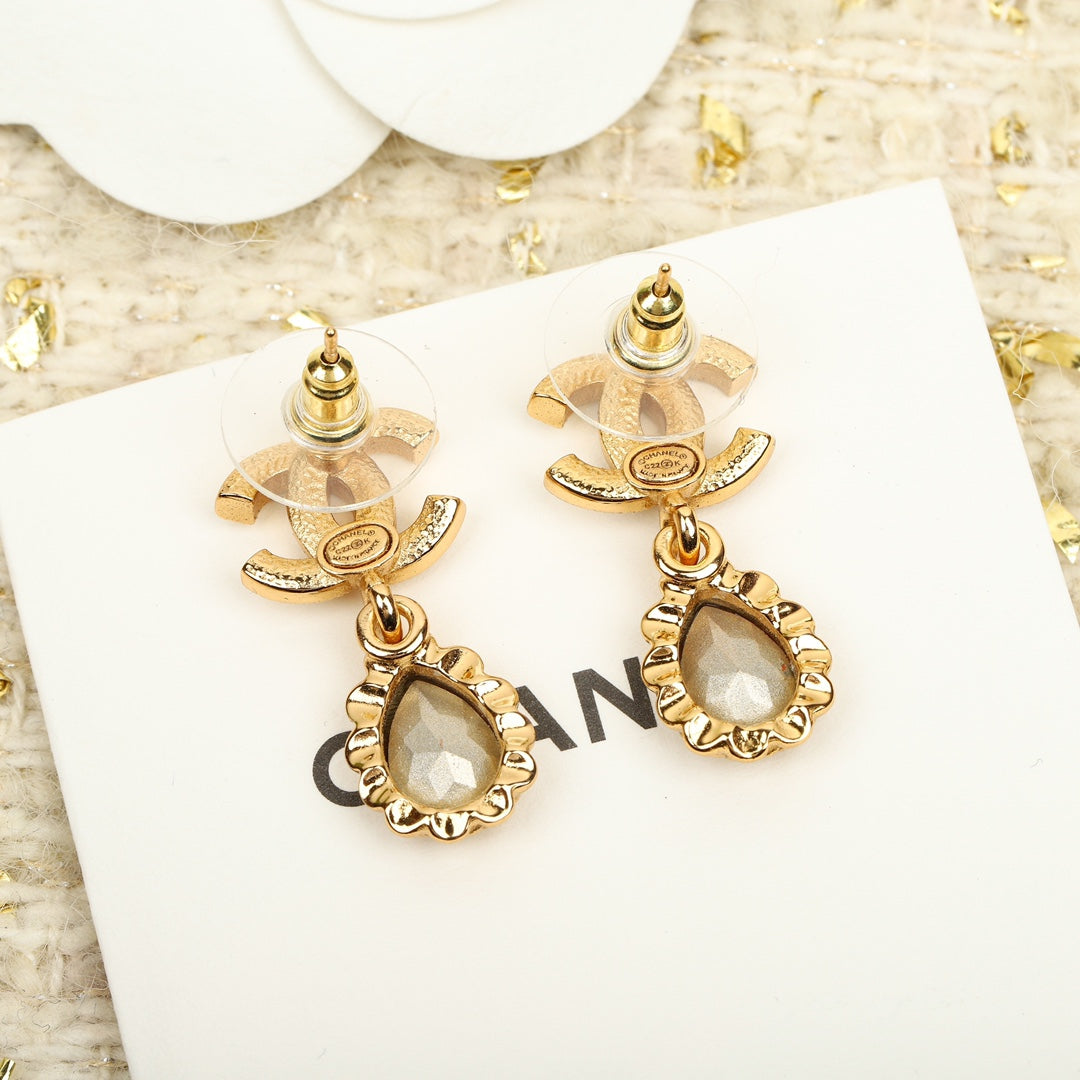 DOUBLE C DIAMONDS TEARDROP EARRINGS mysite