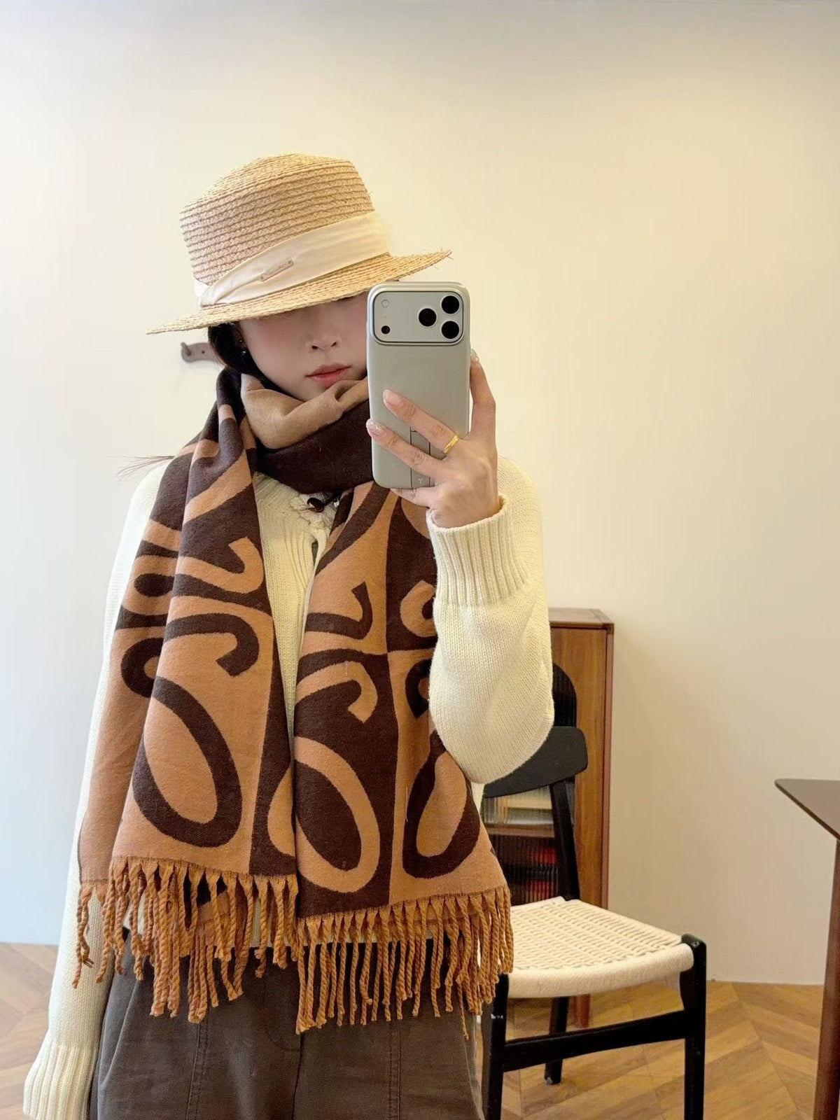 Worth the Hype – The Ultimate Winter Scarf-004 Lxucase