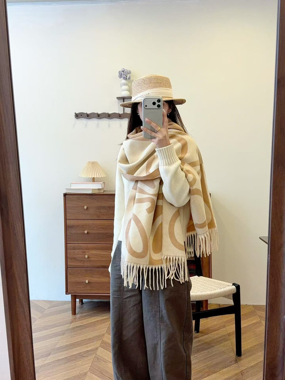Worth the Hype – The Ultimate Winter Scarf-004 Lxucase