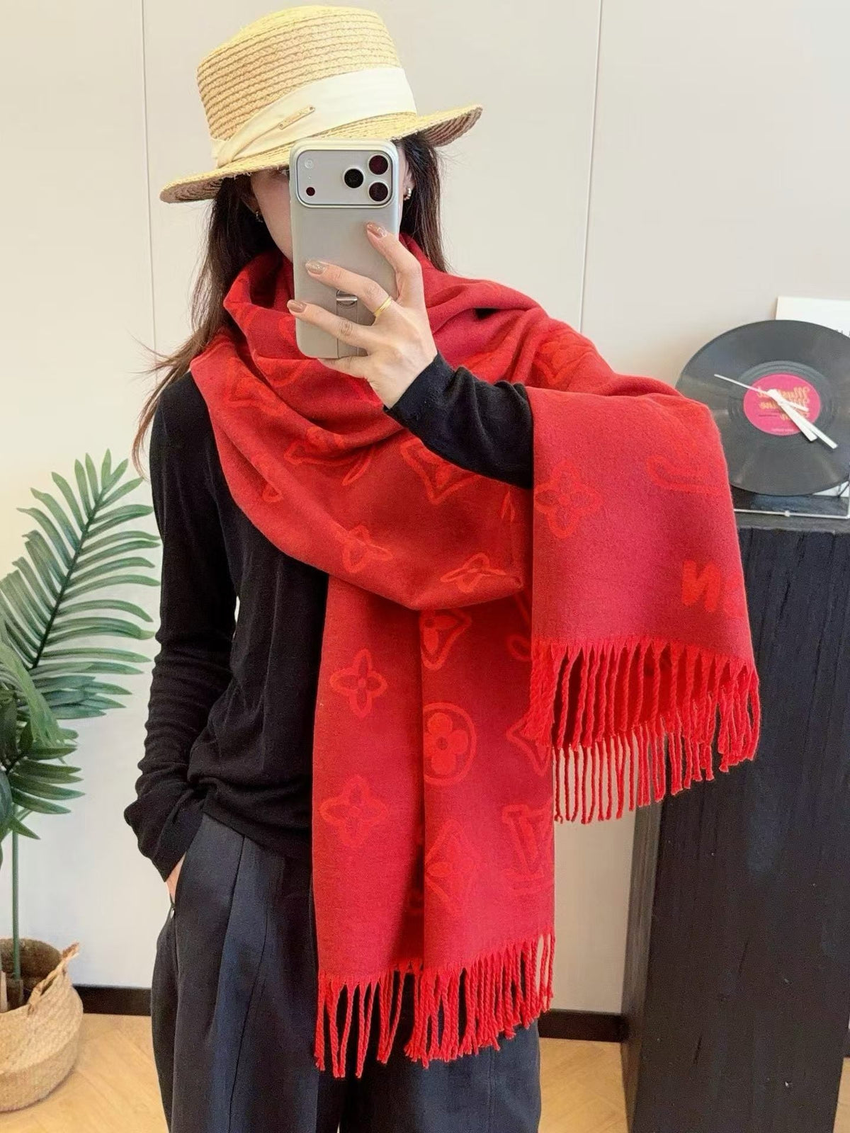 Worth the Hype – The Ultimate Winter Scarf-005 Lxucase
