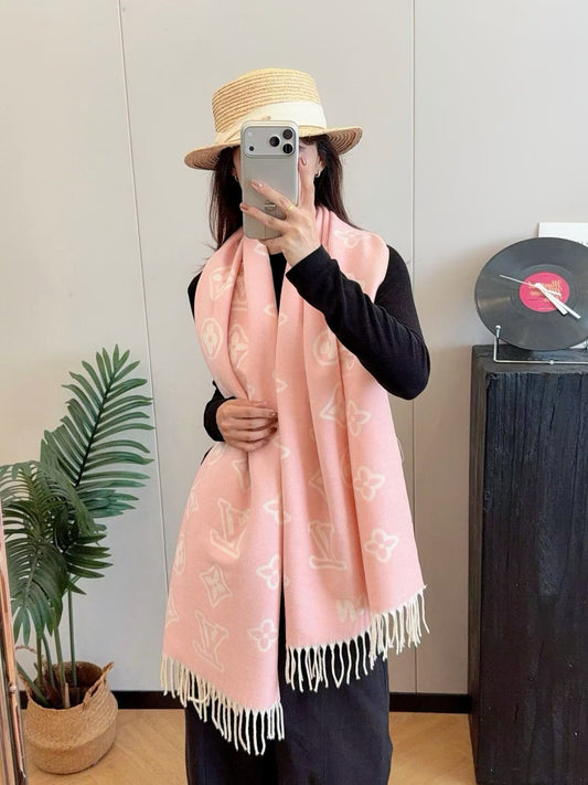 Worth the Hype – The Ultimate Winter Scarf-005 Lxucase