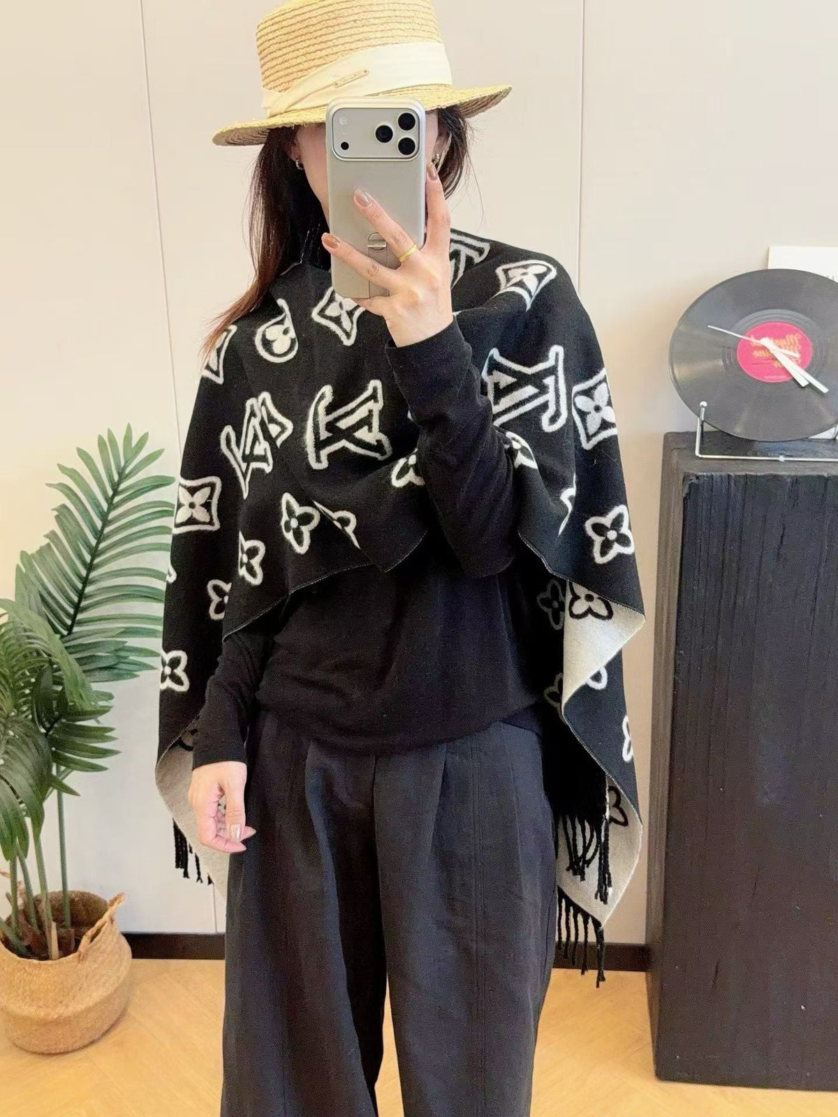 Worth the Hype – The Ultimate Winter Scarf-005 Lxucase