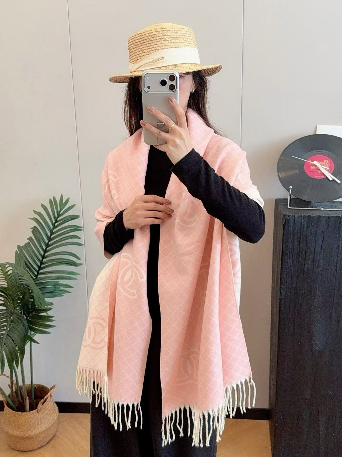 Worth the Hype – The Ultimate Winter Scarf-006 Lxucase