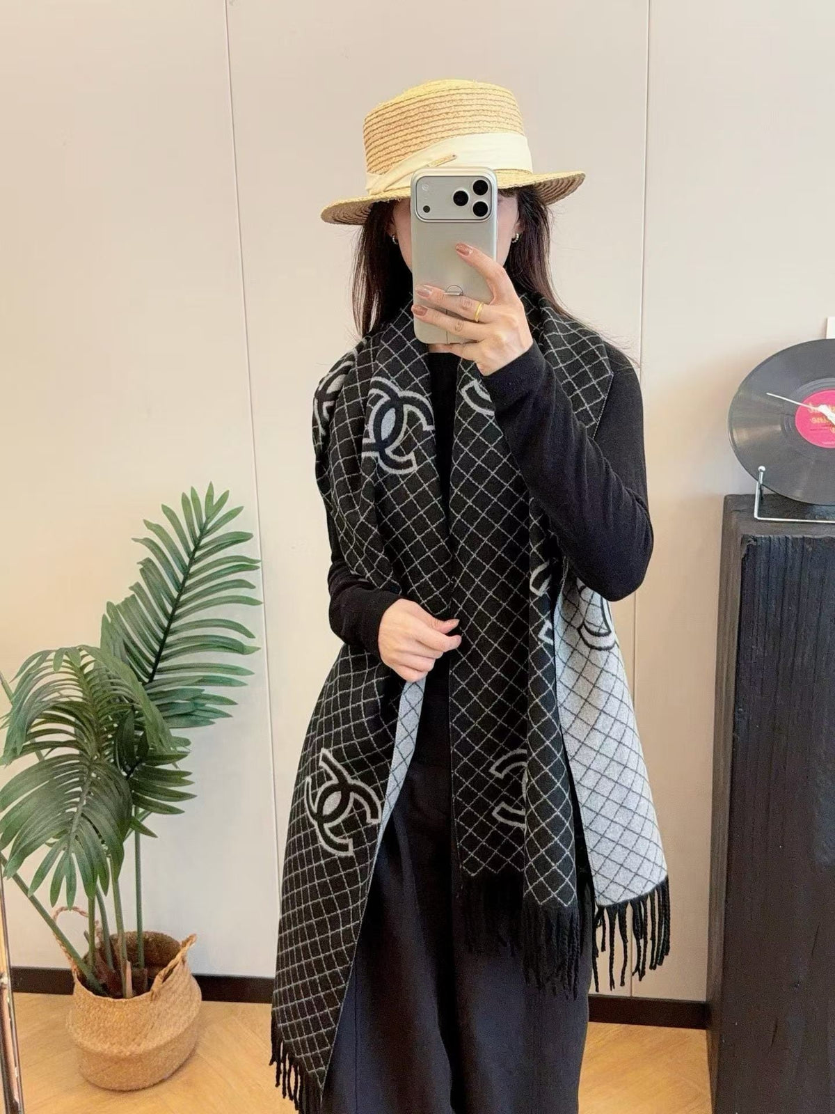 Worth the Hype – The Ultimate Winter Scarf-006 Lxucase