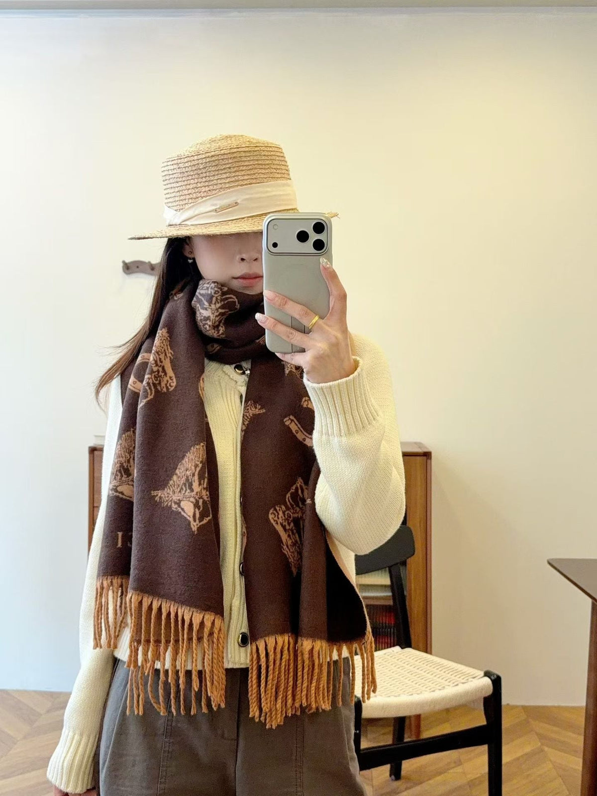 Worth the Hype – The Ultimate Winter Scarf-007 Lxucase