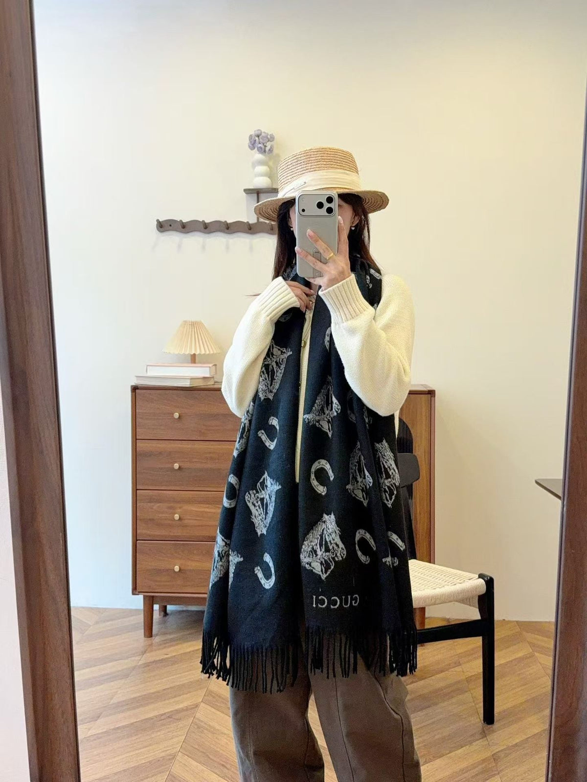 Worth the Hype – The Ultimate Winter Scarf-007 Lxucase