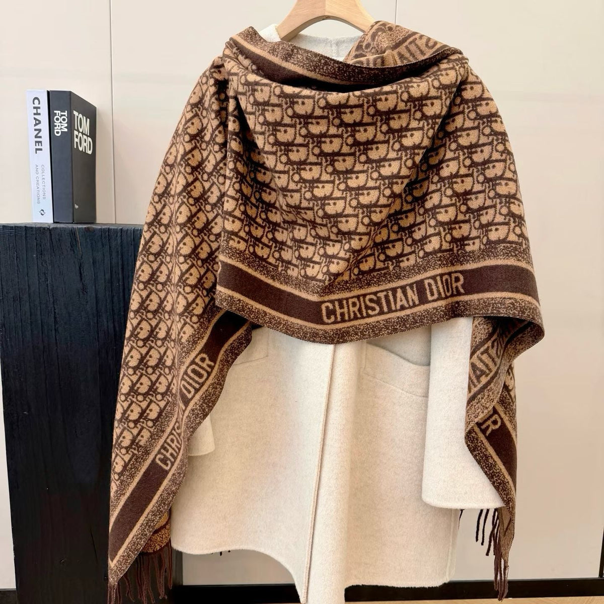 Worth the Hype – The Ultimate Winter Scarf-0012 Lxucase