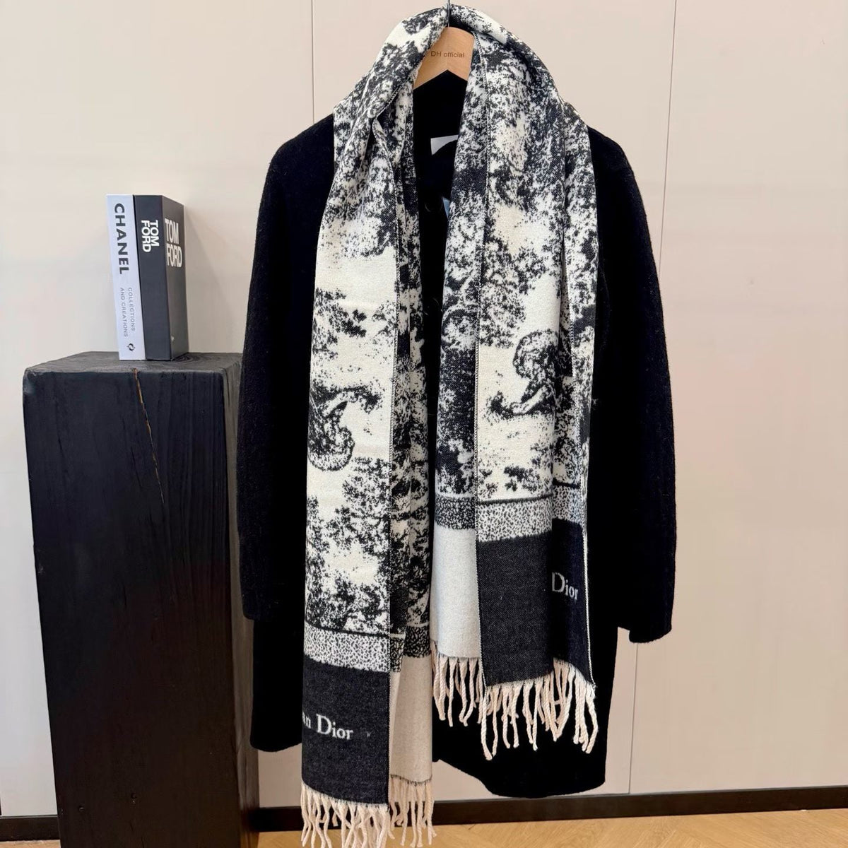 Worth the Hype – The Ultimate Winter Scarf-0013 Lxucase
