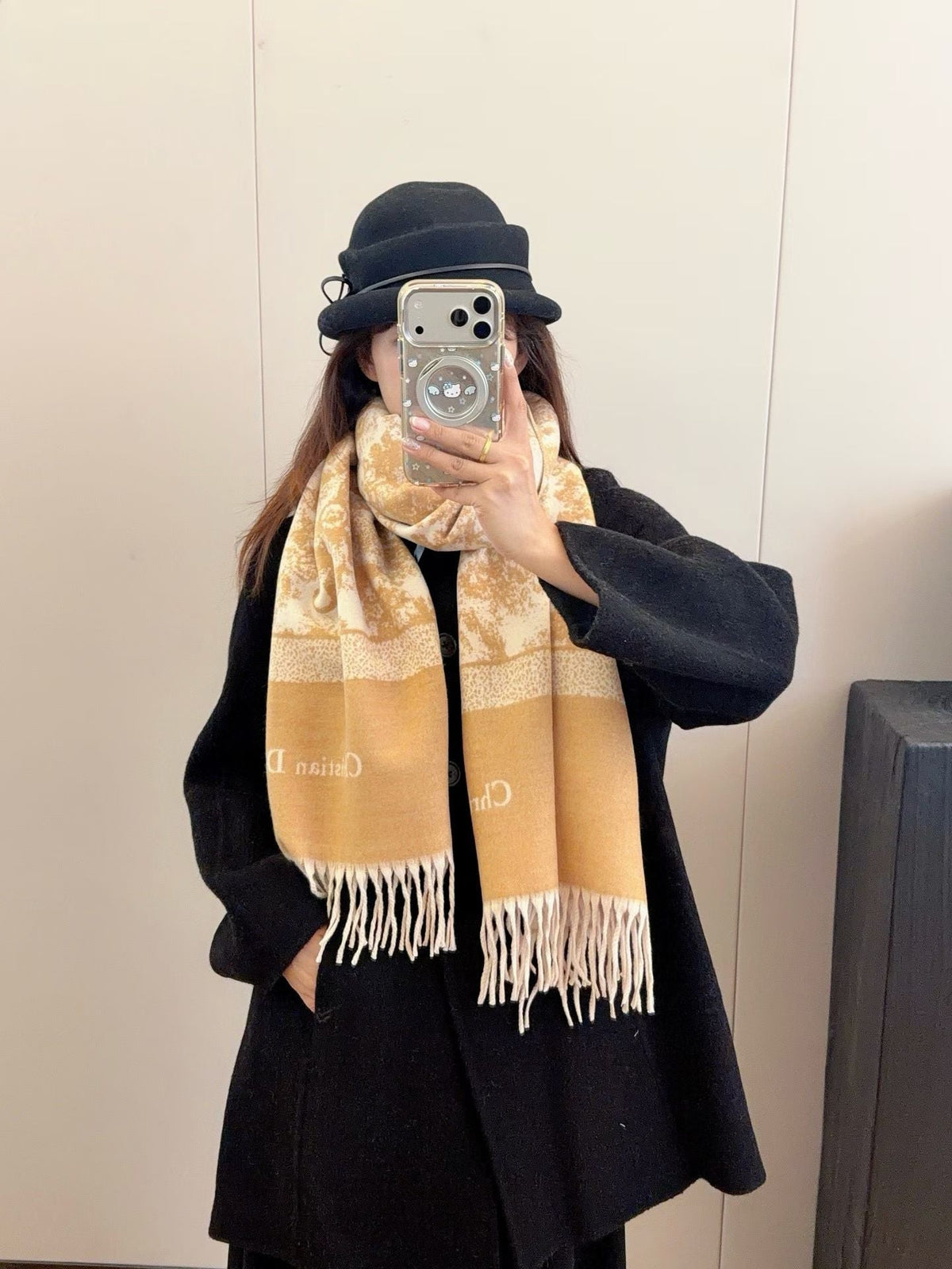 Worth the Hype – The Ultimate Winter Scarf-0013 Lxucase