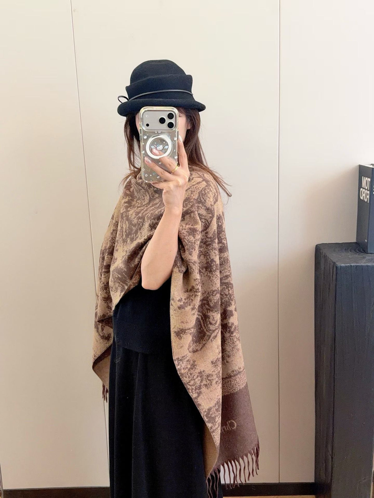 Worth the Hype – The Ultimate Winter Scarf-0013 Lxucase
