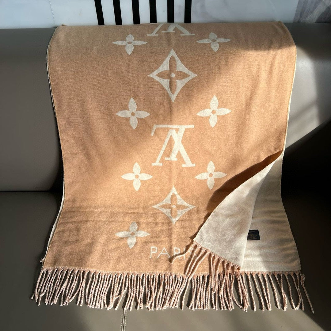 Worth the Hype – The Ultimate Winter Scarf-0014 Lxucase