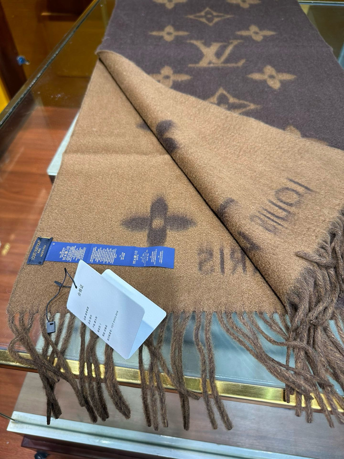 Worth the Hype – The Ultimate Winter Scarf-0015 Lxucase